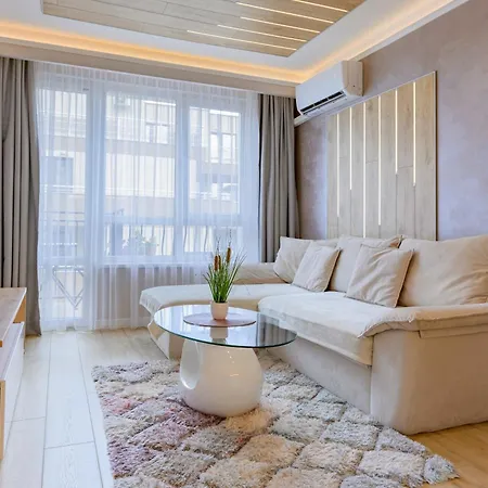 Apartment Cappuccino With Netflix *